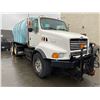 Image 2 : 1998 FORD 2WHDR, WHITE, DIESEL, MANUAL, VIN#1FDZS96D4WVA18289, 321,619KMS, RD,CD,CC, RIGGING