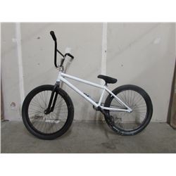 WHITE BMX BIKE