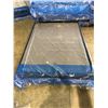 Image 2 : QUEEN SIZE SERTA PERFECT SLEEPER FIORA MATTRESS WITH BOXSPRING