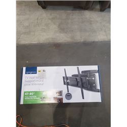 INSIGNIA 47-80" FULL MOTION TV WALL MOUNT