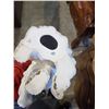 Image 2 : ROYAL DUX POLAR BEAR FIGURE