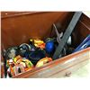 Image 2 : LOCKING SUPPLY CASE AND CONTENTS