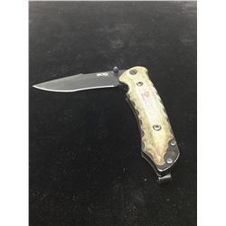 SOG Kiku Pocket Knife