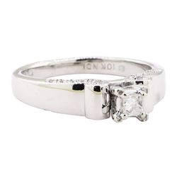 0.25 ctw Diamond Ring - 10KT White Gold