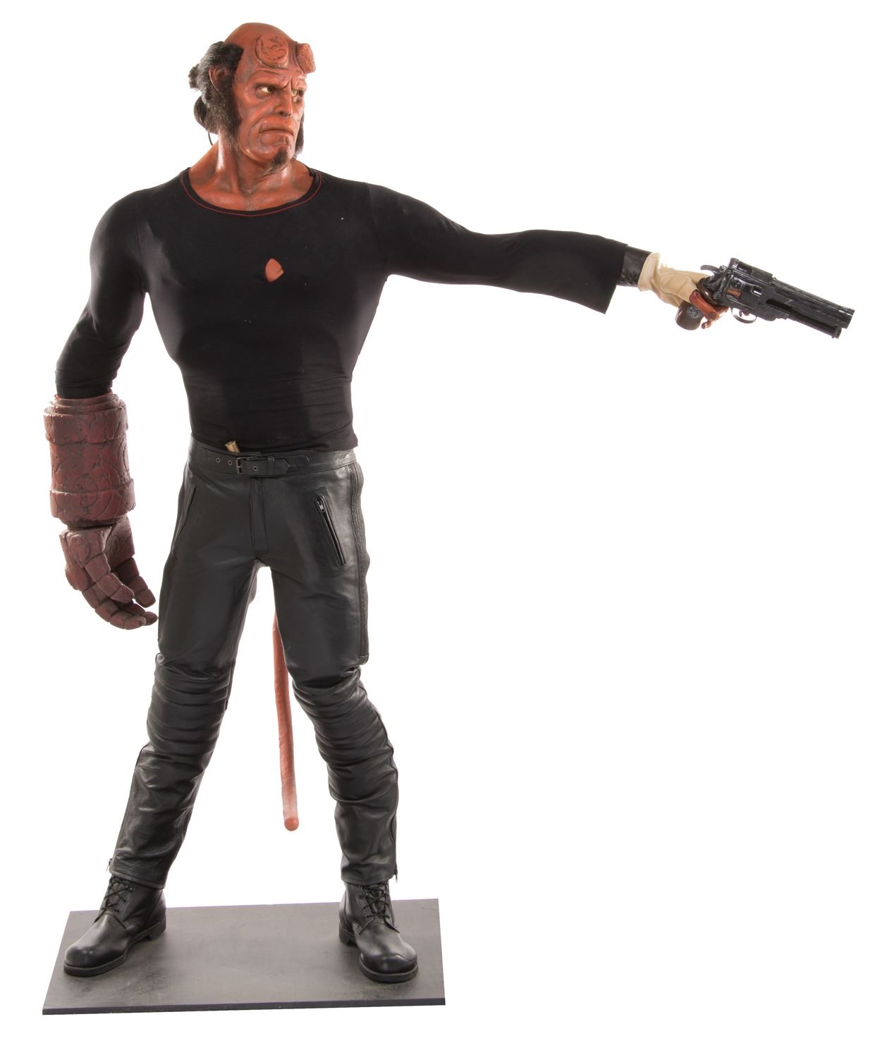 Ron Perlman 'Hellboy' shirt, stunt Samaritan gun & tracer bullet on ...