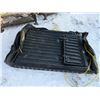 Image 2 : 2 PERSON ICE FISHIUNG TENT (PLASTIC FLOOR)