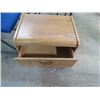 Image 2 : NIGHT STAND (21.5" X 16" X 22")