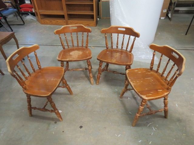 FOUR WOODEN KITCHEN CHAIRS (29.5" X 18" X 16")