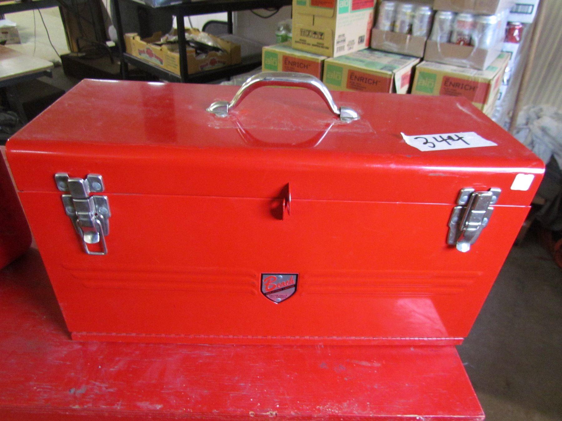 BEACH TOOL BOX COMPLETE WITH TOOLS 7 8 2 SOCKETS
