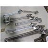 Image 2 : LOT OF 6 CRESCENT WRENCHES AND 2 PIPE WRENCHES