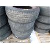 Image 1 : LOT OF 4 TIRES (235/65R/17) *KUMHO*