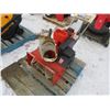 Image 2 : SNOWBLOWER (CRAFTSMAN 5 HP) *20 INCH CUT*