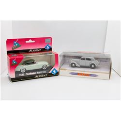 4522 Studmaker hard top and 1950 Ford V8 Pilot Dinky