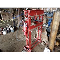 AIR OVER HYD SHOP PRESS