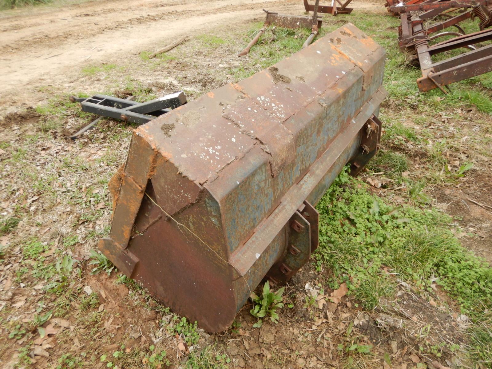 72'' FRONT LOADER BUCKET