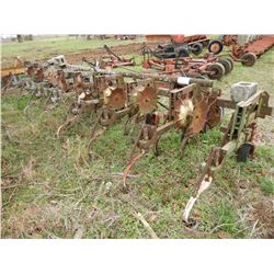 9 ROW CULTIVATOR