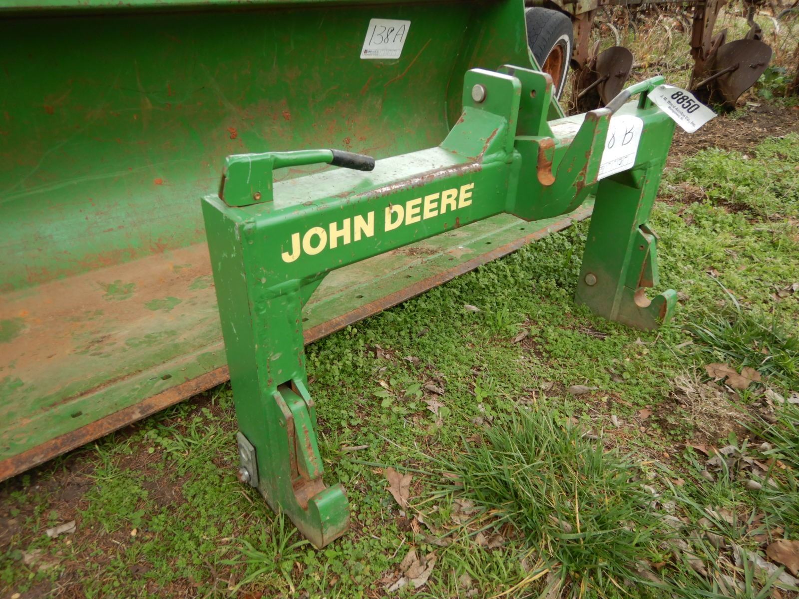 JOHN DEERE QUICK HITCH