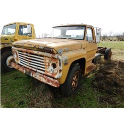 FORD 600 CAB & CHASSIS TRUCK; VIN/SN:F60DCH79526 --S/A, GAS ENGINE, MANUAL TRANS (BILL OF SALE ONLY)