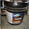 Image 2 : 4 PAILS OF HARDWOOD ADHESIVE