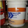 Image 2 : 2 PAILS OF WATER-BASED ACRYLIC BONDING