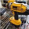 Image 2 : DEALT DC 925 XRP 18V DRILL W/ BATTERY