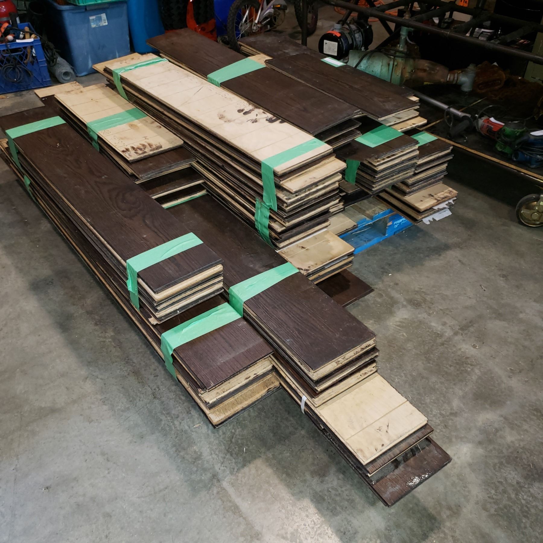 Engineered Pallets PALLET OF ENGINEERED HARDWOOD FLOORING