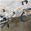 Image 2 : WHITE MISTY BIKE