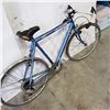 Image 3 : CANNONDALE BLUE ROAD BIKE