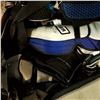 Image 2 : 3 BAGS OF HOCKEY GEAR