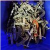 Image 2 : BLUE BIN OF CLAMPS
