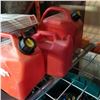Image 2 : 3 JERRY CANS