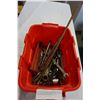 Image 1 : RED BIN OF SNAP ON AND MAC WRENCHES AND SOCKETS