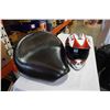 Image 1 : DIRT BIKE HELMET AND MOTORCYCLE SEAT
