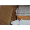 Image 2 : BOX OF CORNING WARE PLATES, MUGS, AND BAKING DISH
