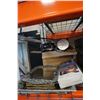 Image 1 : LOT OF VINTAGE KITCHEN APPLIANCES AND MIRROR TRAYS