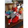 Image 2 : LARGE LOT OF PORCELAIN CLOWN FIGURES AND OTHER CLOWN FIGURES