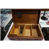 Image 2 : DON THOMAS WOOD CARVED CIGAR BOX