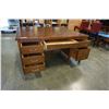 Image 2 : ANTIQUE OAK PEDESTLE DESK