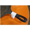 Image 2 : NUMBER 10 CAST IRON FRYING PAN