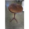 Image 2 : VINTAGE PARLOUR TABLE