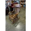 Image 2 : VINTAGE OAK ROCKING CHAIR