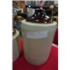 Image 2 : JUG AND CROCK