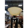 Image 2 : LARGE DECORATIVE FLOOR LAMP