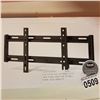 Image 3 : NEW OVERSTOCK INSIGNIA 13-32 INCH FIXED POSITION TV WALL MOUNT 40LB CAPACITY