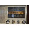Image 2 : VINTAGE ELECTROHOME AM/FM RADIO