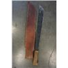 Image 2 : MACHETE KNIFE IN LEATHER SHEATH