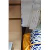 Image 2 : LOT OF FOREIGN PAPER MONEY AND CASED EASTERN CONTAINER