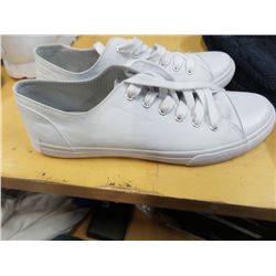 Mossimo Tennis Shoes Size 10 Womens
