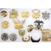 Image 1 : Collection of US military insignia and hat plates.