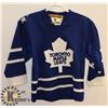Image 1 : TORONTO MAPLE LEAFS SMALL JERSEY.